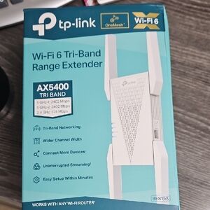 TP-Link AX5400 White Tri-Band Range Extender